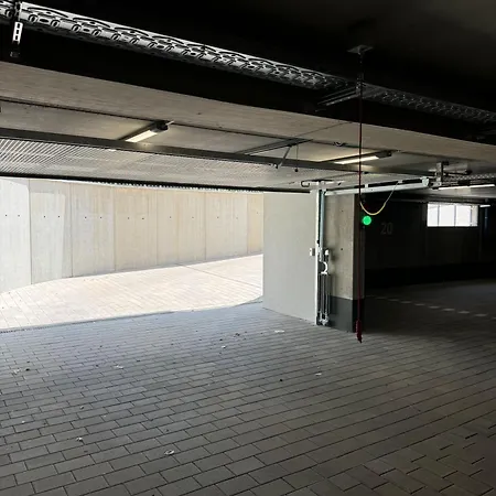 Hotel Lijo, Bei Basel