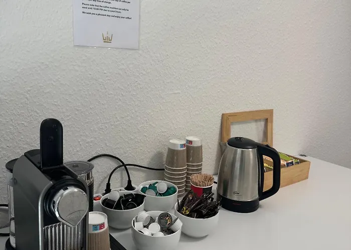 Hotel Lijo, Bei Basel